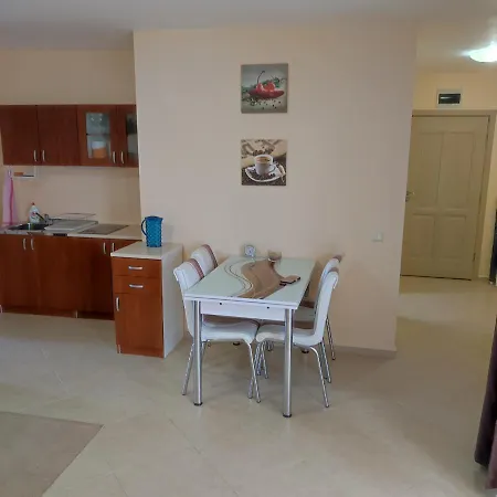 アパート Kalia, Zweizimmer, Zweibalkon, Top-apartment サニービーチ